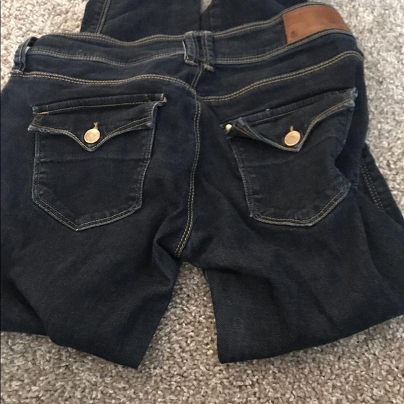 H&M Dark Wash Skinny Jeans w/ Snap Pockets on Back - Picture 4 of 4